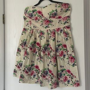 Dress xl (15-17) no boundaries flowered strapless